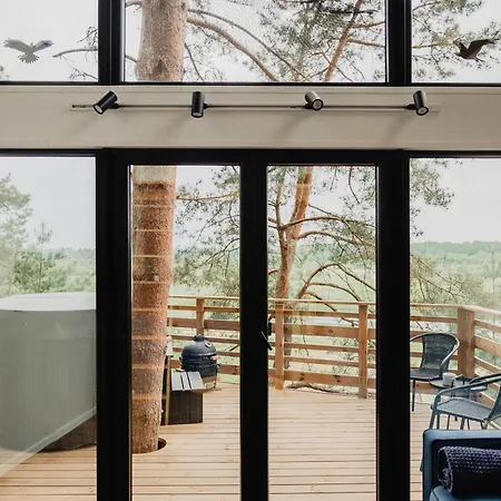 Treehouse Virs Bedugnes Jurbarkas Exterior photo
